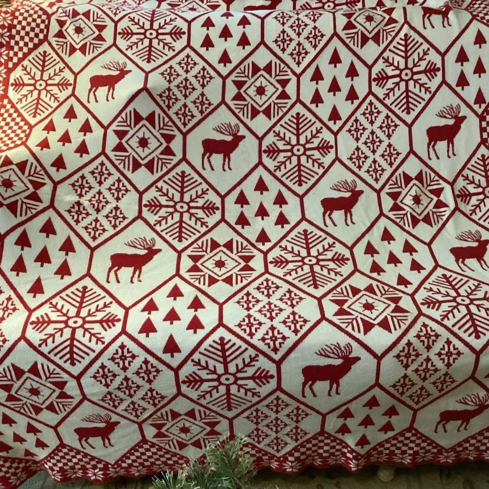 Jingles&Joy seasonal throw, 100% cotton